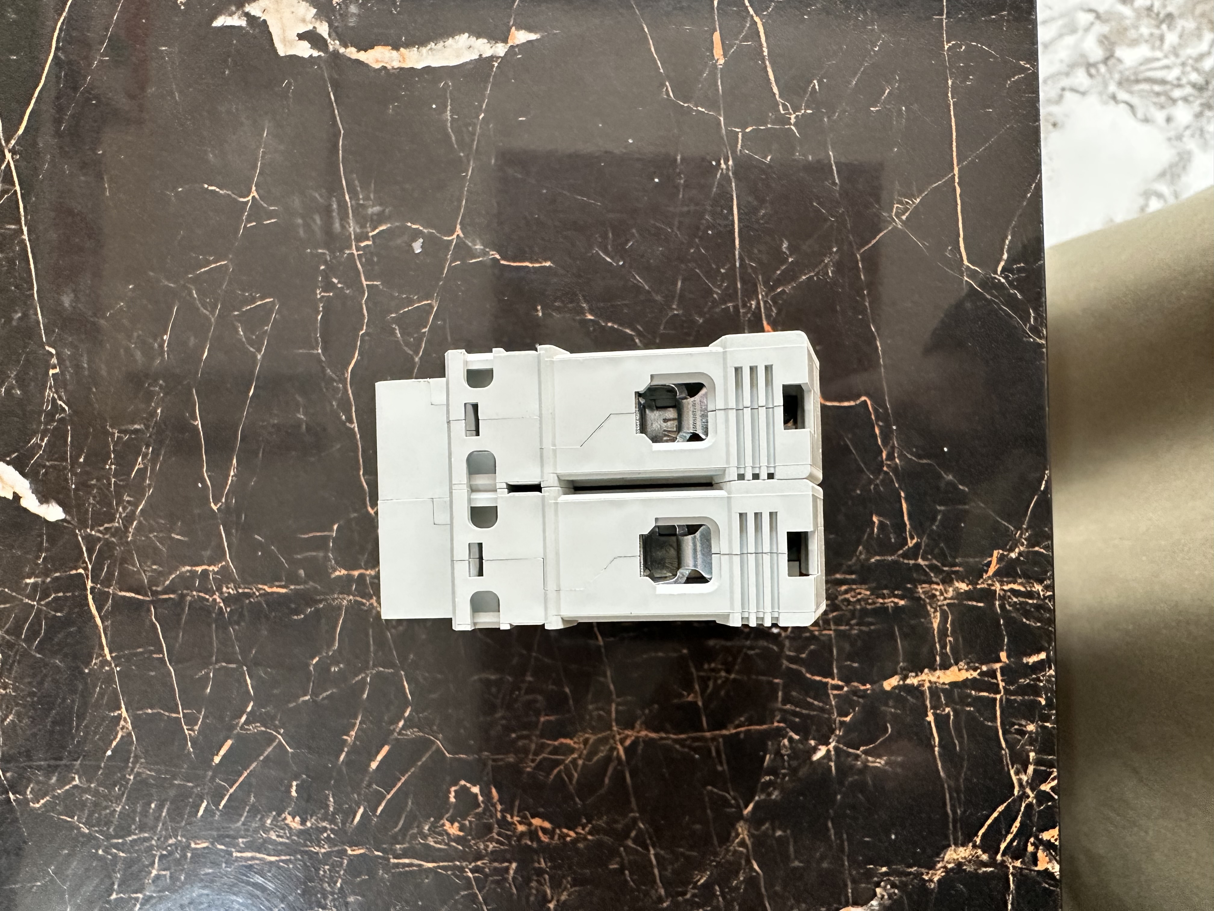 CHINT NB1-63DC 32A 2 Pole DC MCB – 500V DC Solar PV Circuit Breaker 3