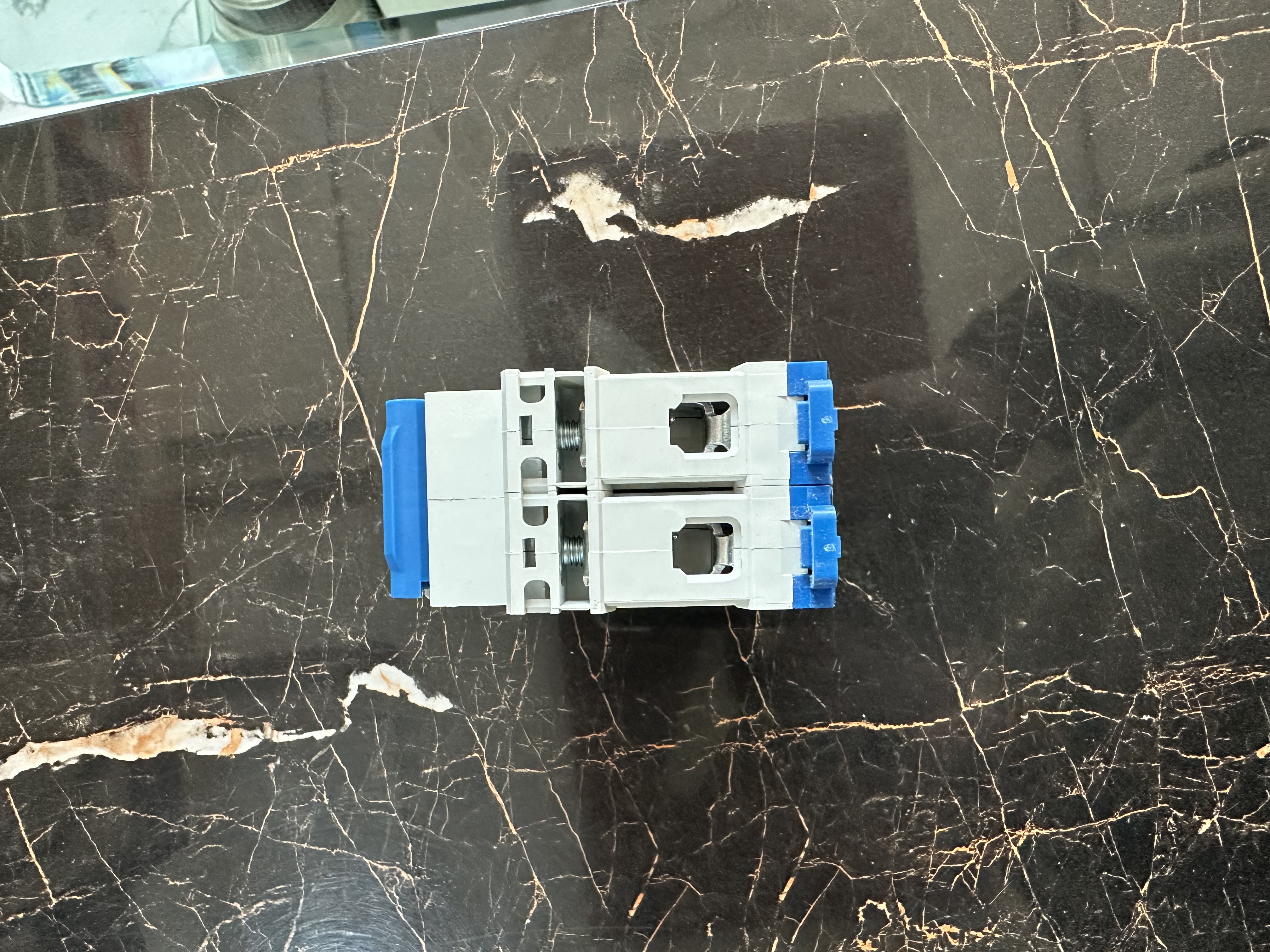CHINT NB1-63DC 32A 2 Pole DC MCB – 500V DC Solar PV Circuit Breaker 7