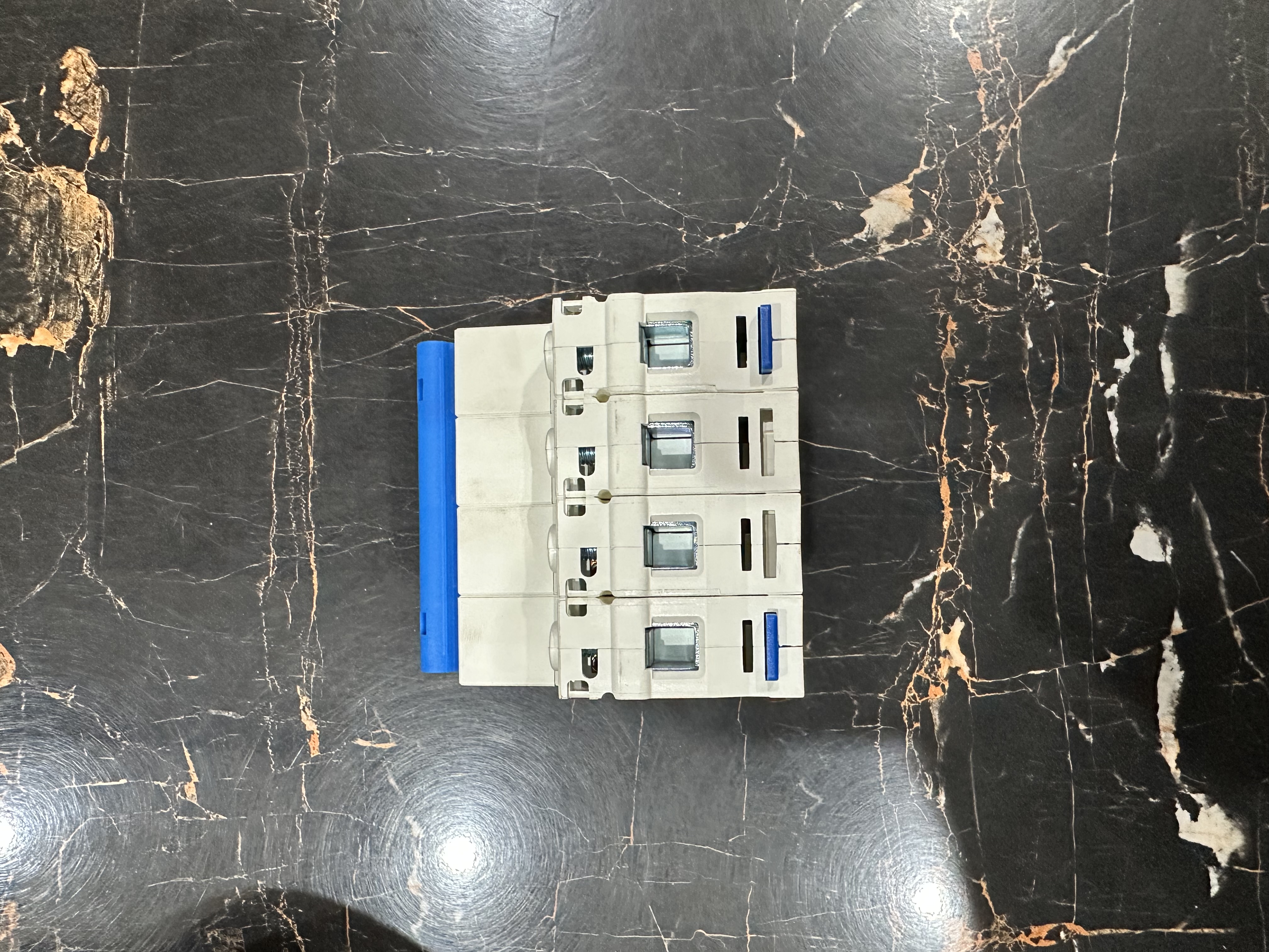 TOMZN TOB1-63H C63 4 Pole AC MCB – 63A 400V AC Circuit Breaker | 6000A Breaking Capacity 6