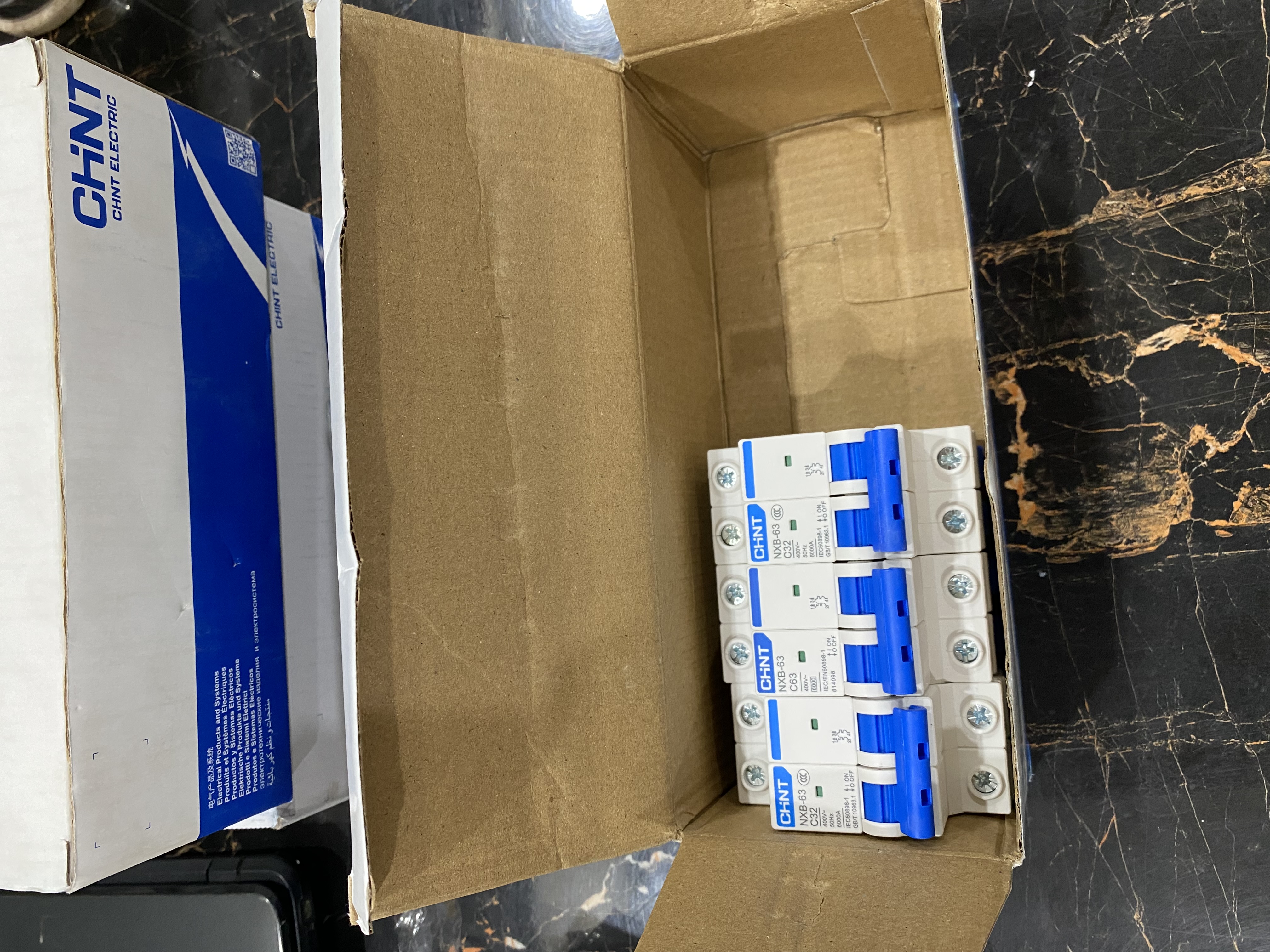 CHINT NXB-63 C32 2 Pole AC MCB – 32A, 400V AC Circuit Breaker | 6kA 8