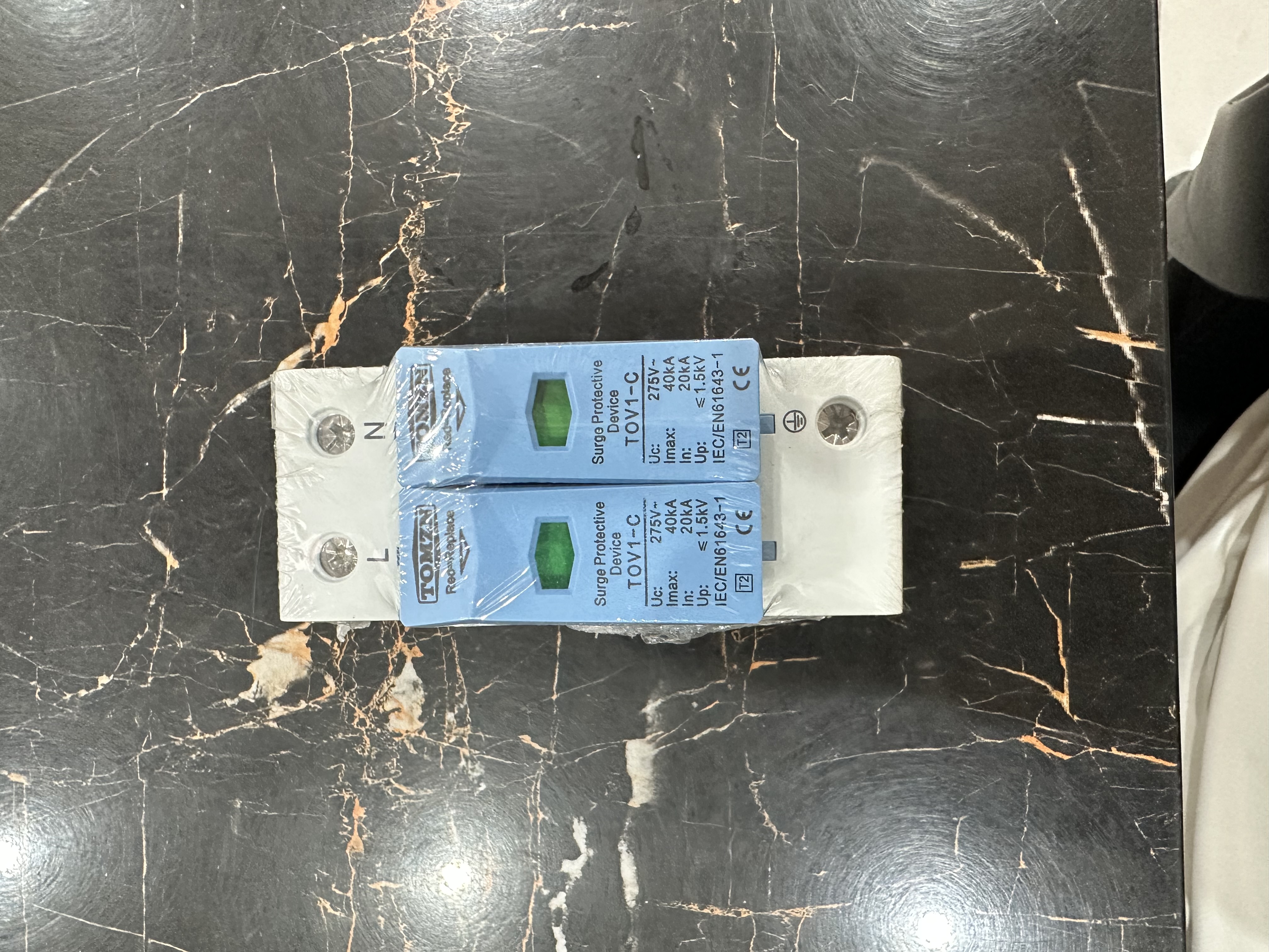 TOMZN TOV1-C 275V AC Type 2 SPD – 2 Pole Surge Protective Device | 40kA 2