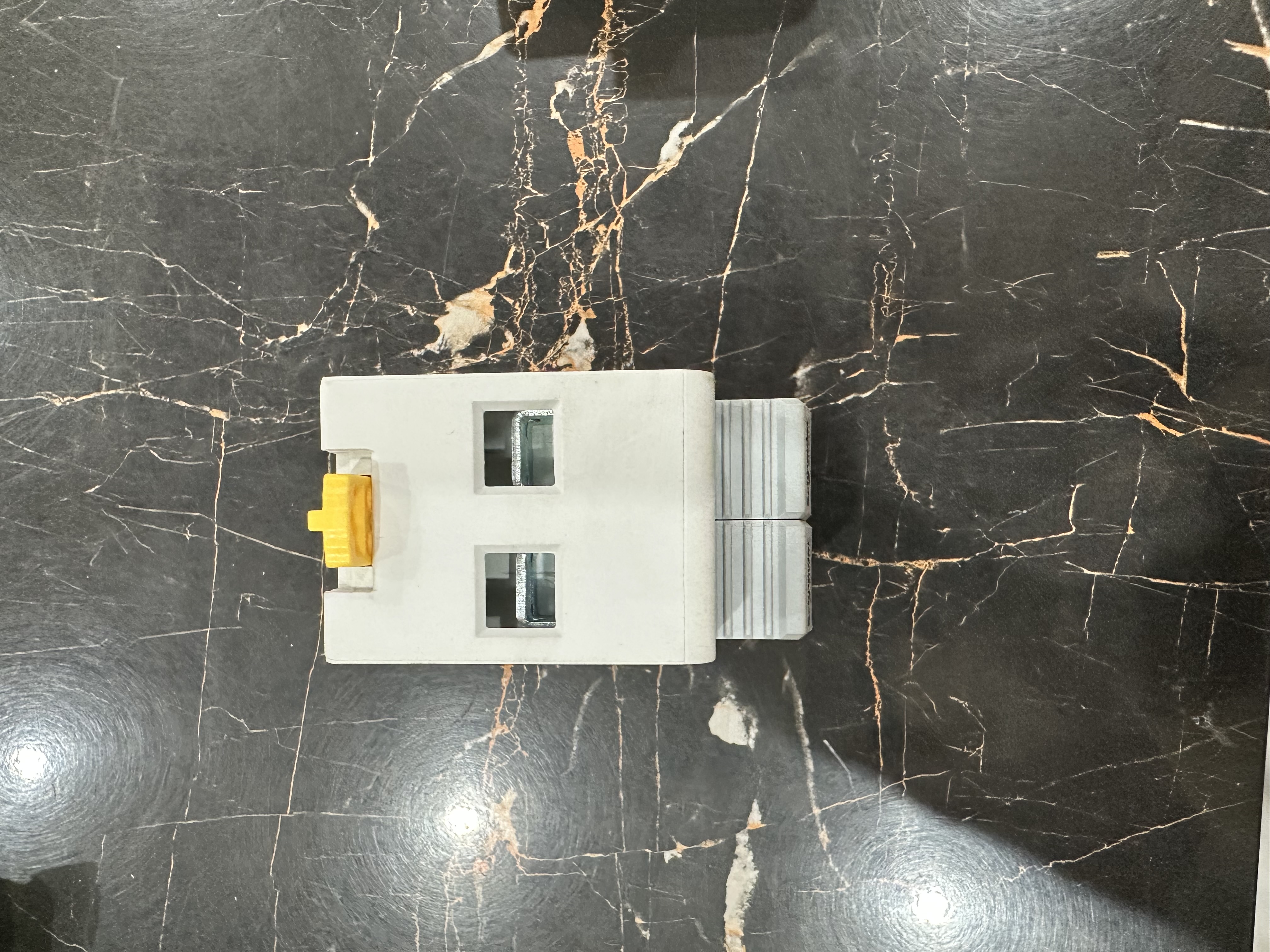 Schneider Electric G2040PV/1000 1000V DC Type 2 SPD – 2 Pole Solar Surge Protection Device | 40kA 5